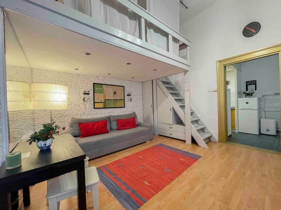 B15 Downtown Cosy Apartment Budapest Bagian luar foto